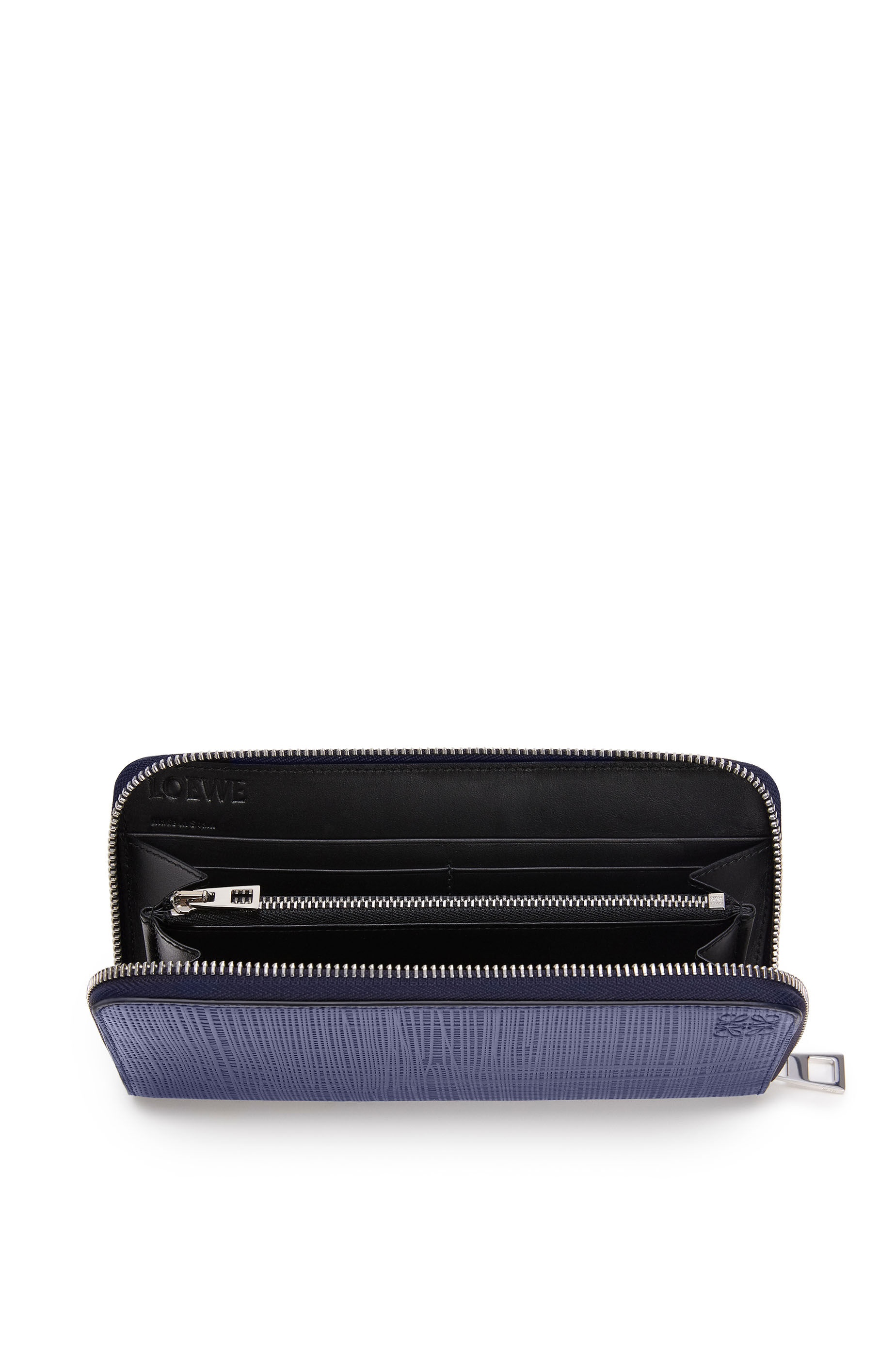 Zip around wallet in calfskin - 5