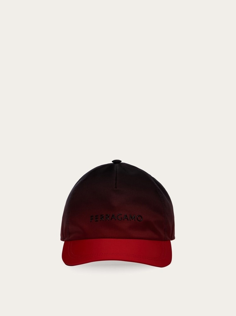 BASEBALL CAP WITH NUANCED DETAILING 1