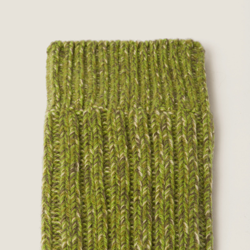 Wool and cashmere socks 3