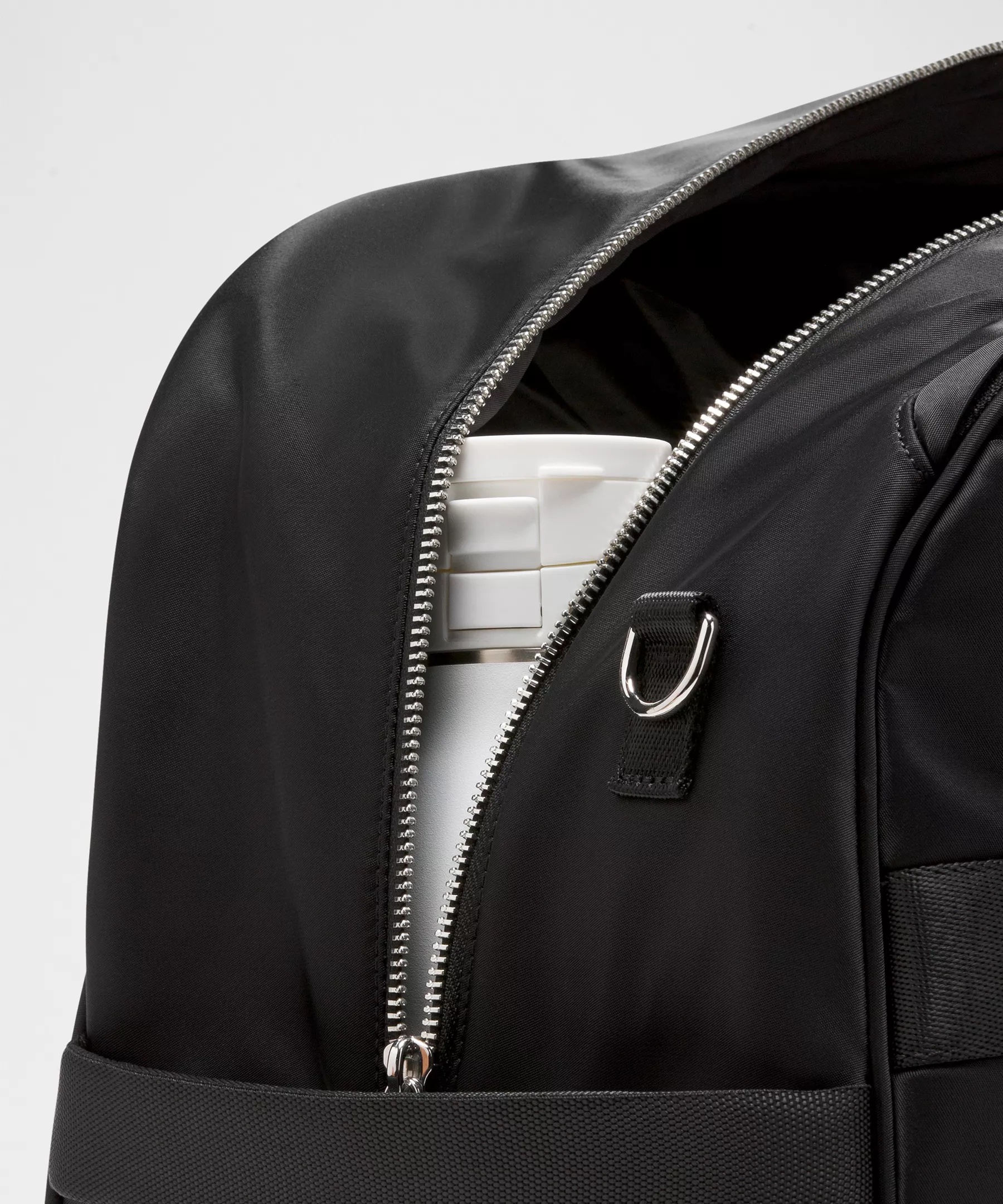 City Essentials Duffle Bag 28L - 5