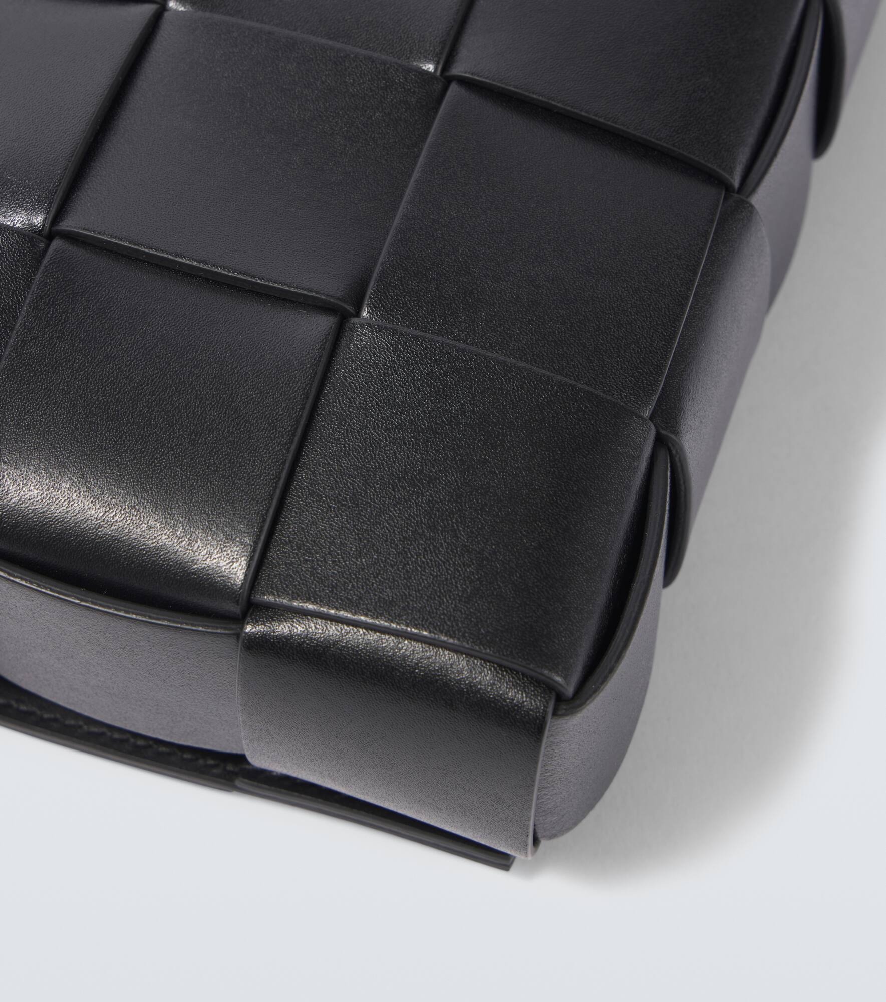 Cassette Intreccio leather crossbody bag - 6