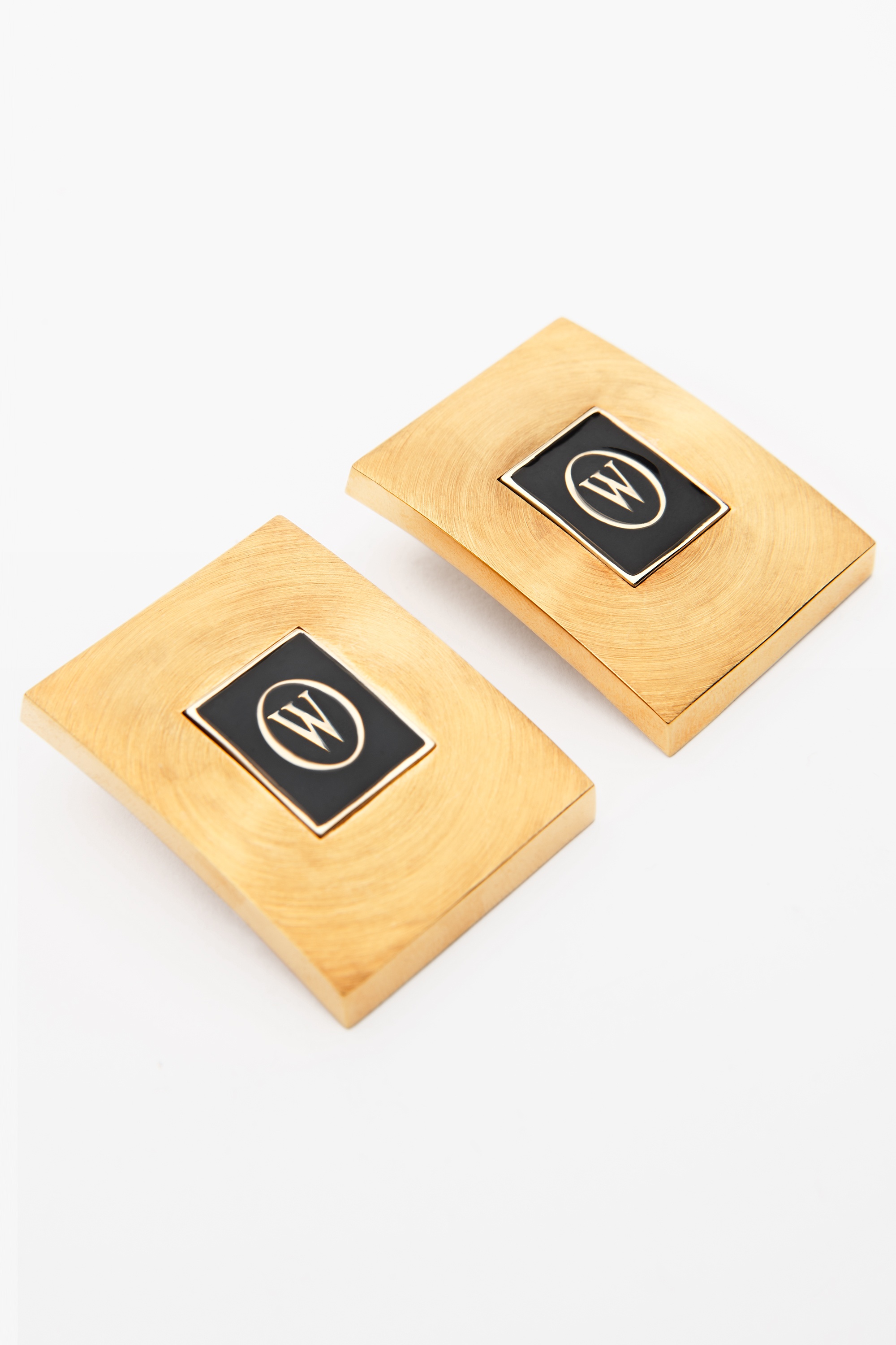 LOGO PLAQUE EARRING - 2