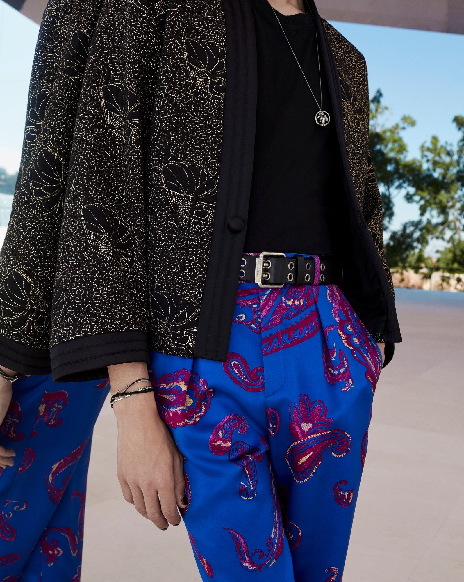 high-rise pants in paisley printed silk - 2