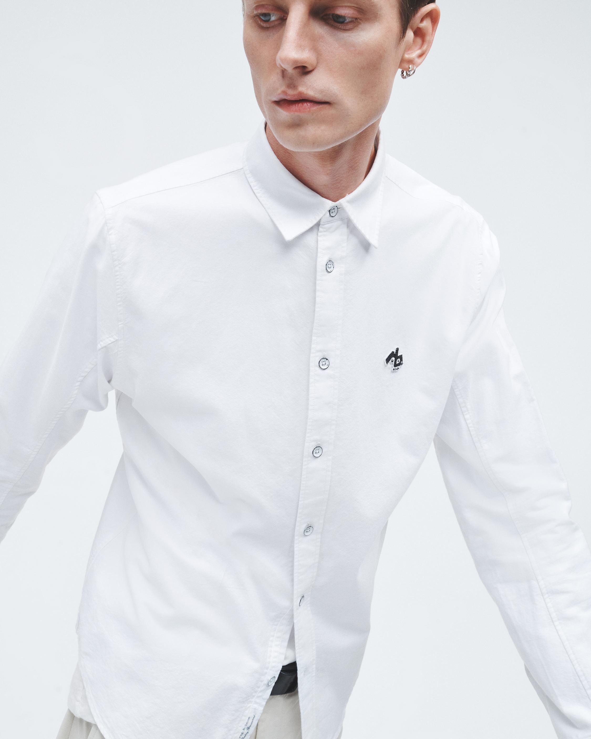 RB Monster Cotton Oxford Shirt
Classic Fit Button Down - 4