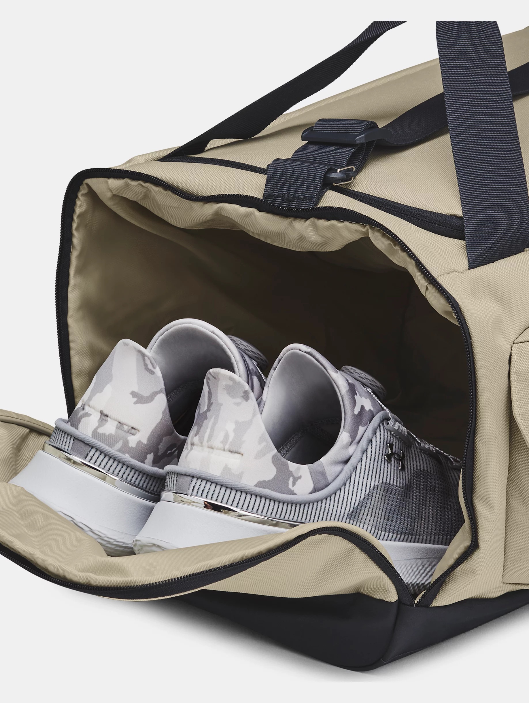 UA Triumph Pro Duffle Bag - 5