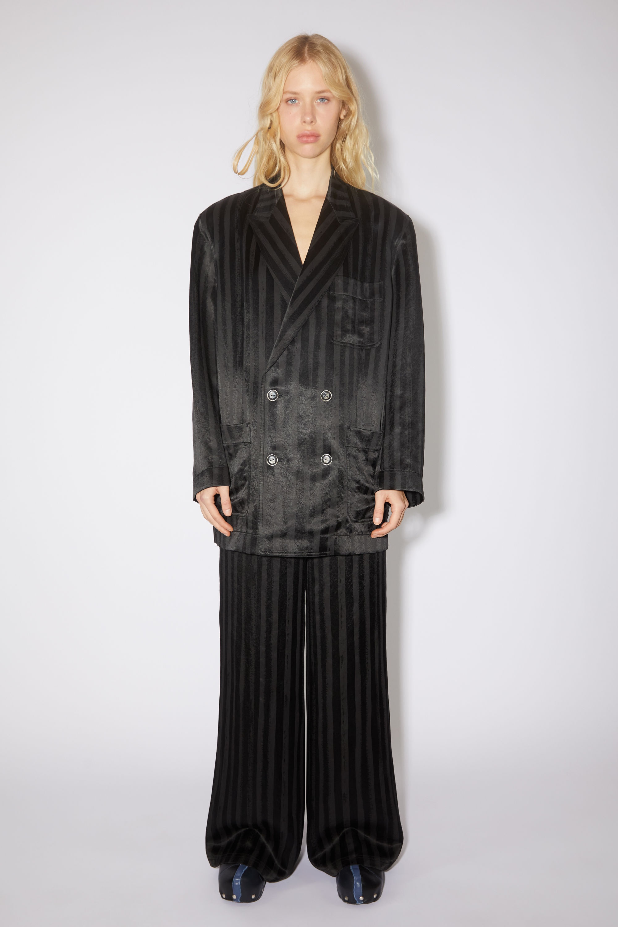 Double-breasted satin jacket - Black - 3