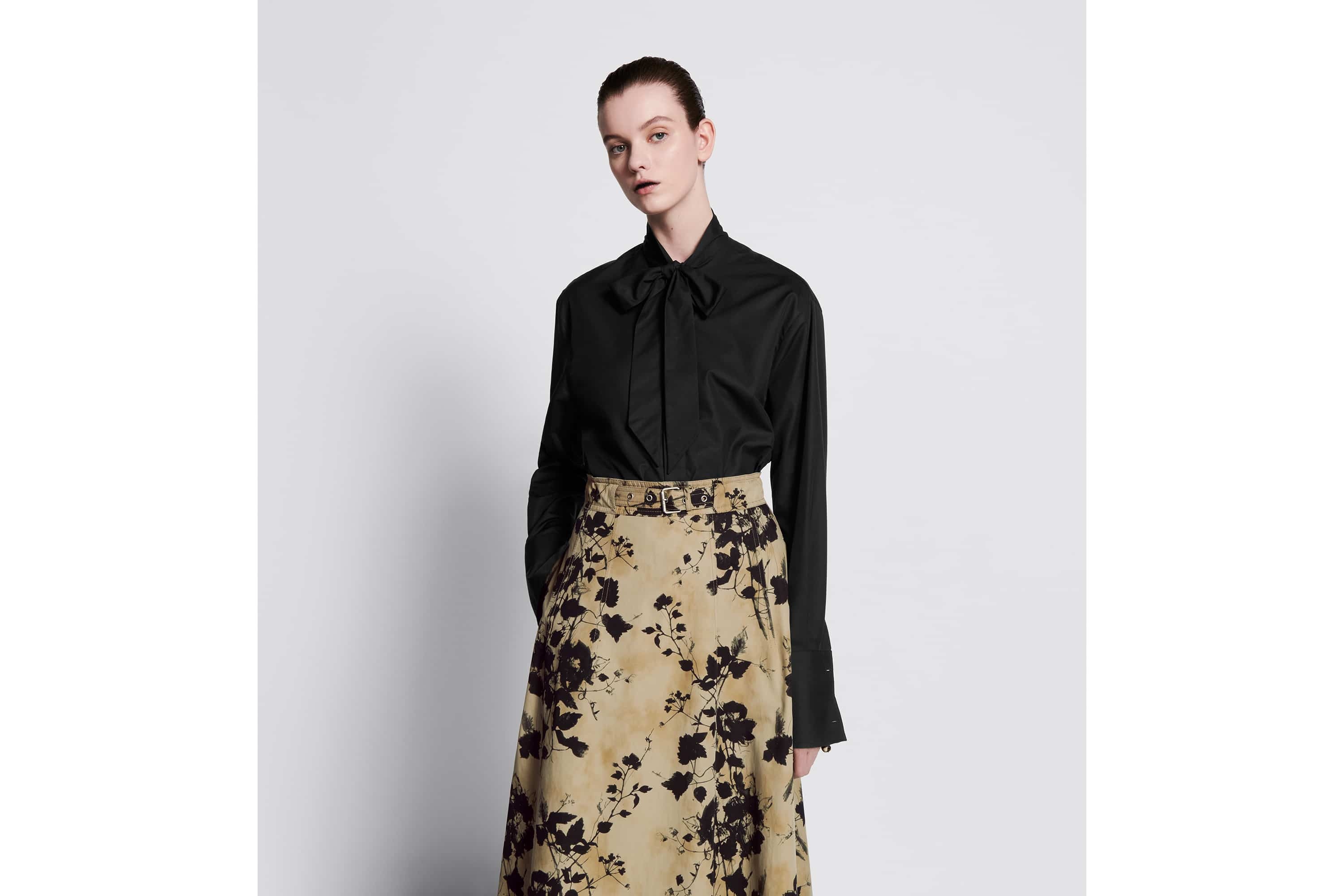 Shirt with Bow Collar - 4