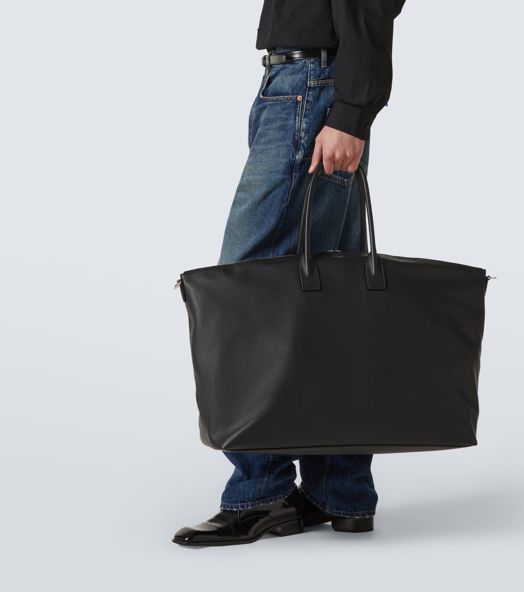 Giant leather duffel bag - 2