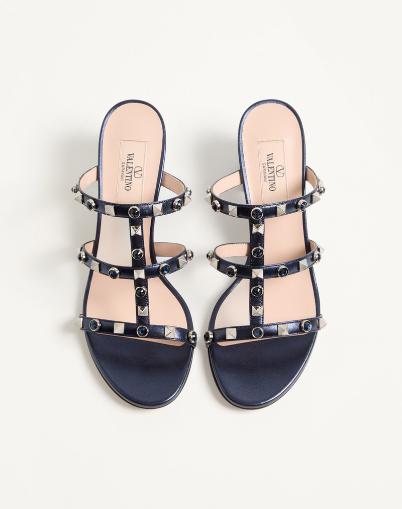 ROCKSTUD SLIDE SANDAL IN LAMINATED NAPPA WITH CABOCHON 60MM 3