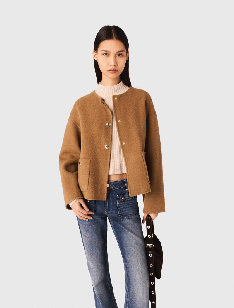 Double-faced coat with removable collar 5