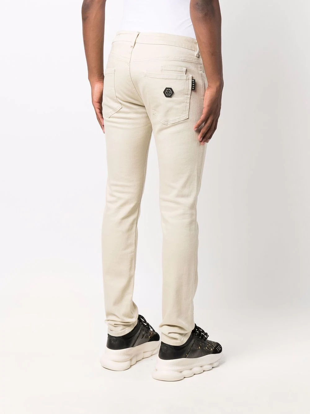 logo-plaque slim-fit jeans - 4