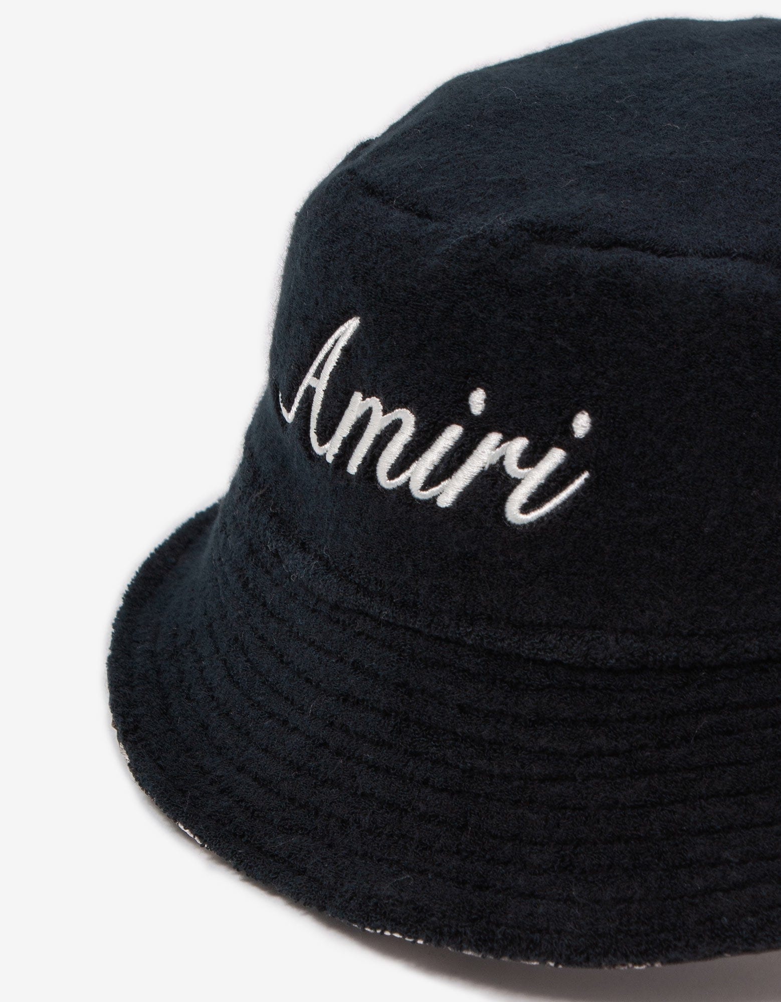 AMIRI Bandana Reversible Bucket Hat | zoofashions | REVERSIBLE AMIRI Bandana Reversible Bucket Hat | zoofashions | REVERSIBLE