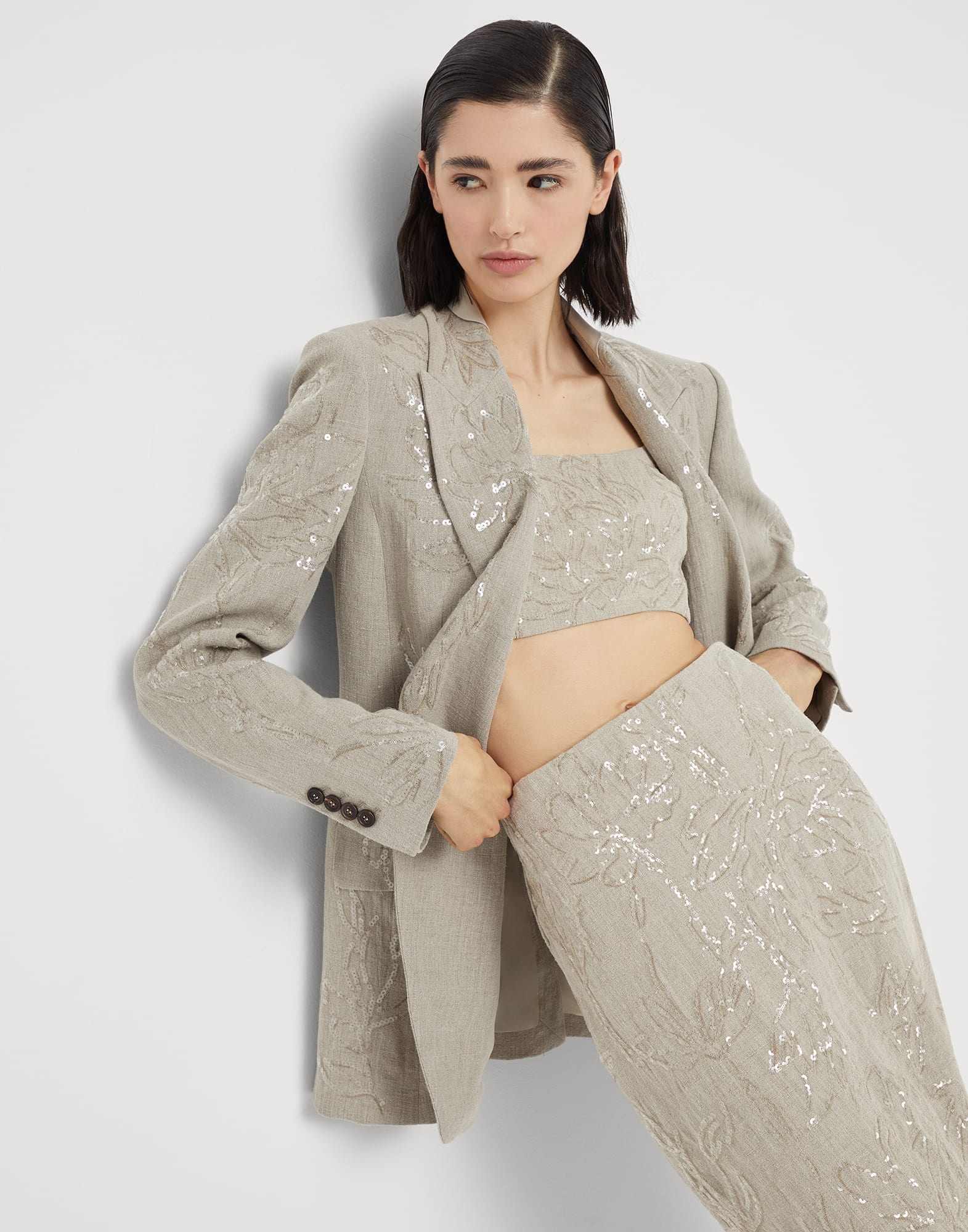 Linen canvas blazer with dazzling flower embroidery - 4