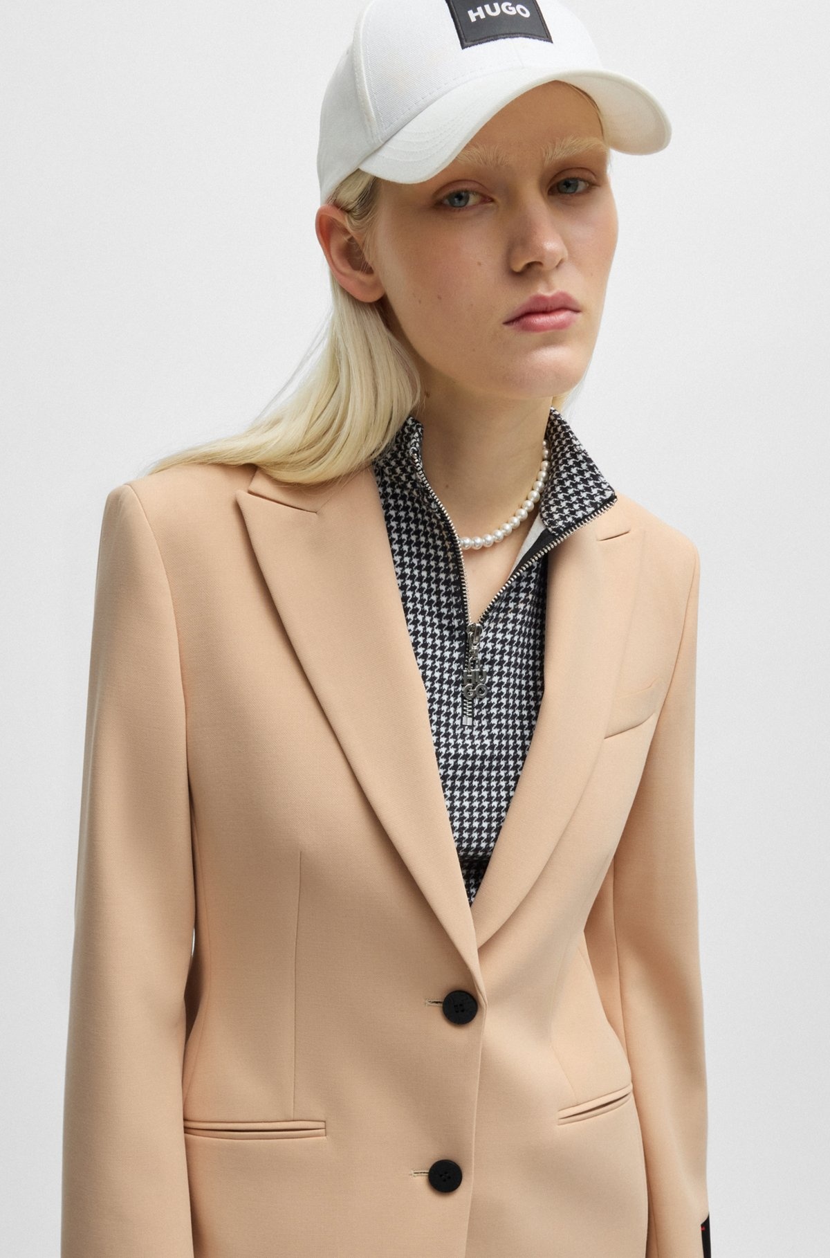 SINGLE-BREASTED BLAZER IN AN HOURGLASS SILHOUETTE - 5