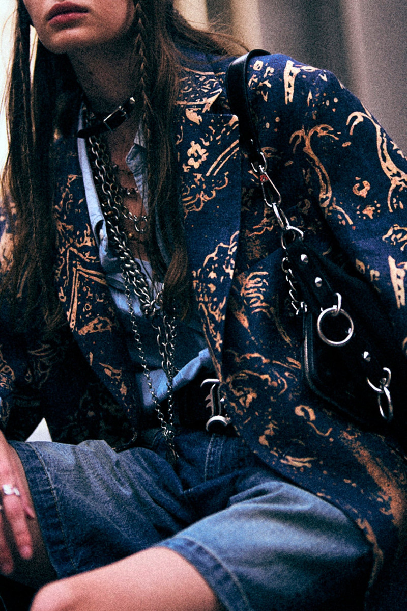 OVERSIZED RAGGED BLAZER 3