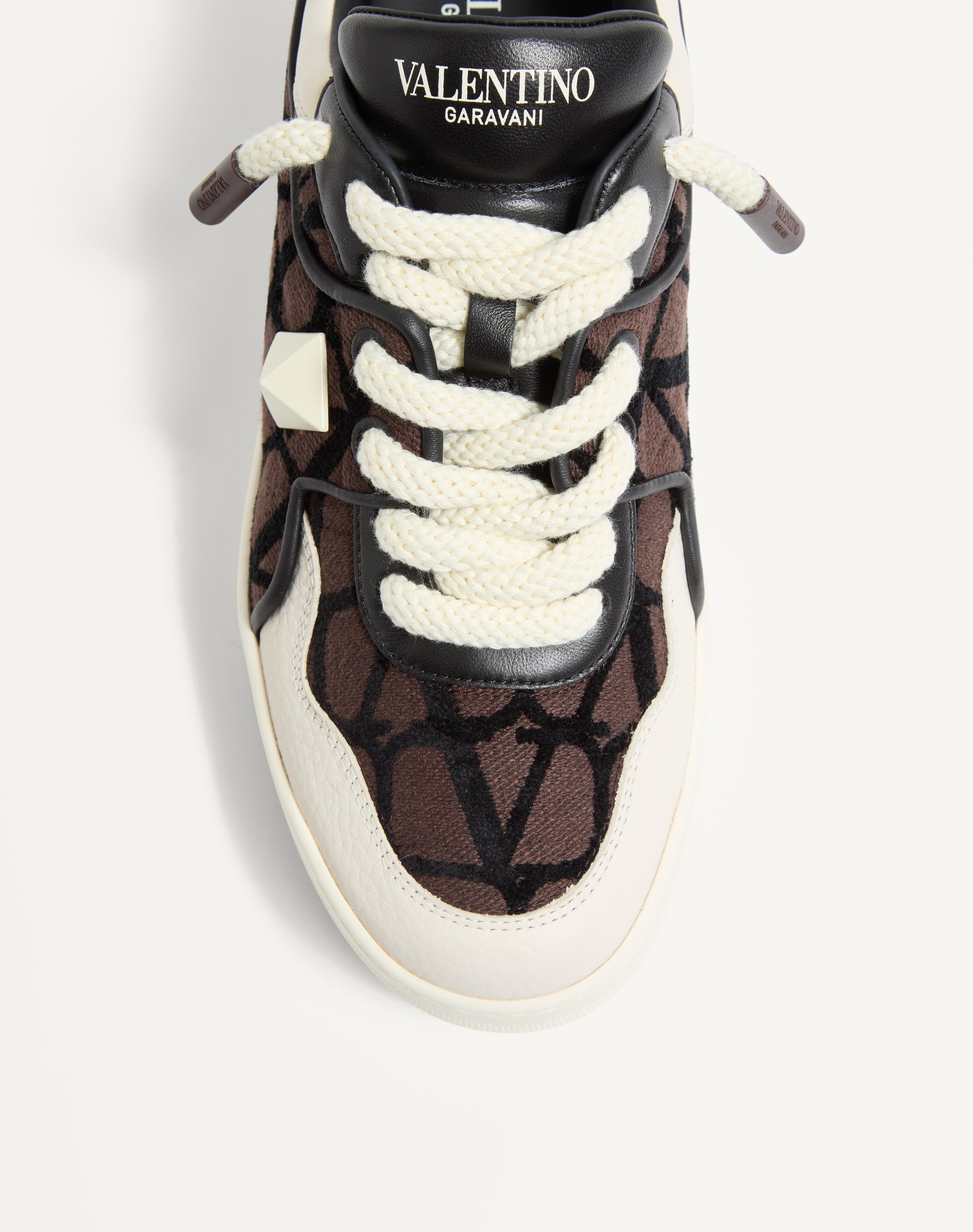 ONE STUD XL LOW-TOP SNEAKER IN NAPPA LEATHER AND TOILE ICONOGRAPHE FABRIC - 7
