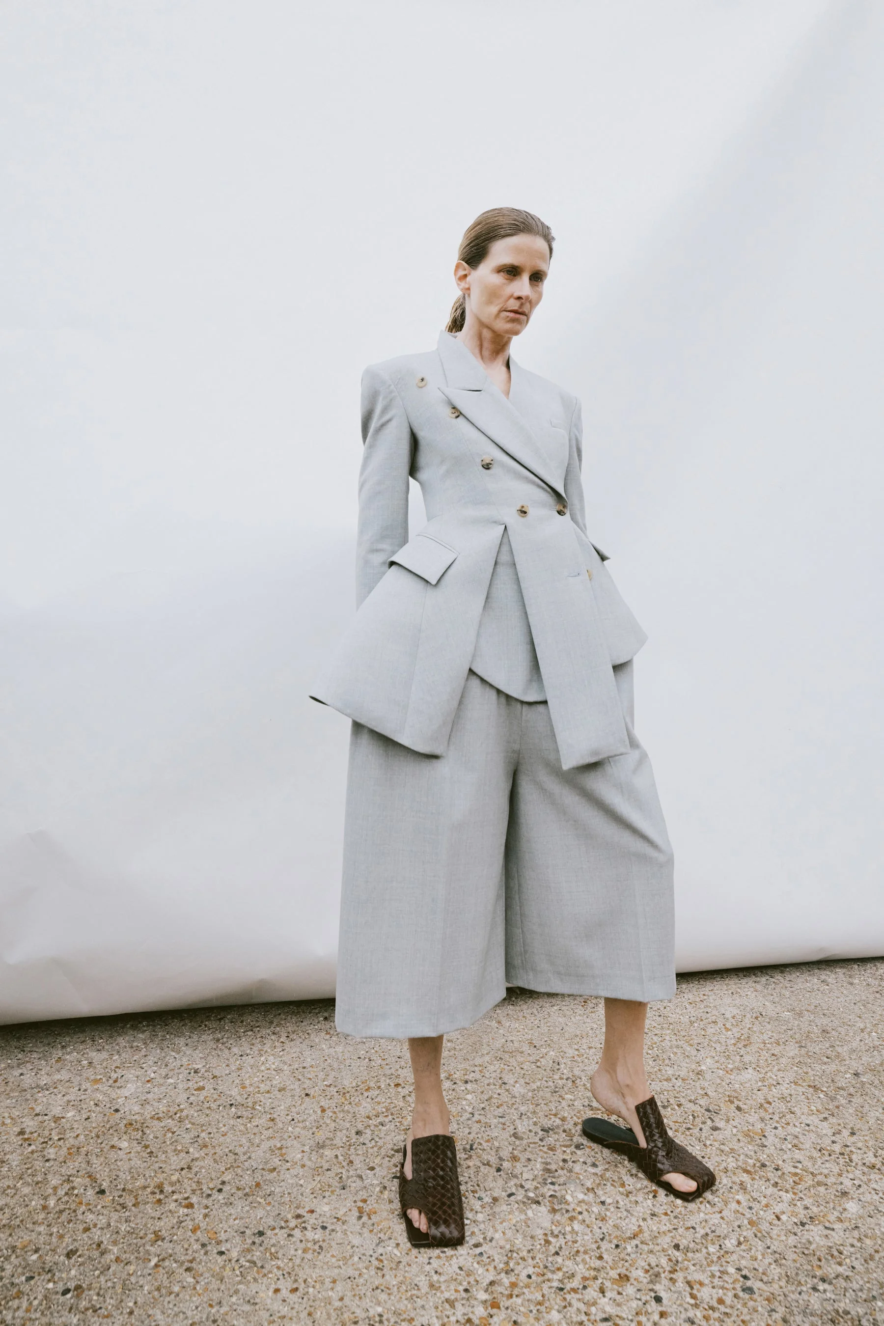 ASYMMETRIC VOLUME-CONTRAST JACKET LIGHT GREY MELANGE - 1