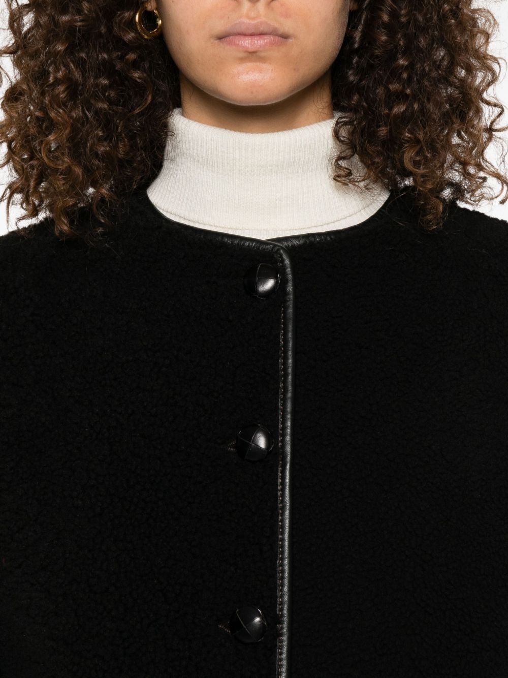 button-fastening sheepskin jacket - 5