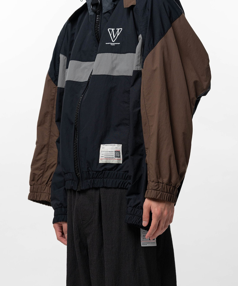 Double Sleeve Big Zip Nylon Jacket 6