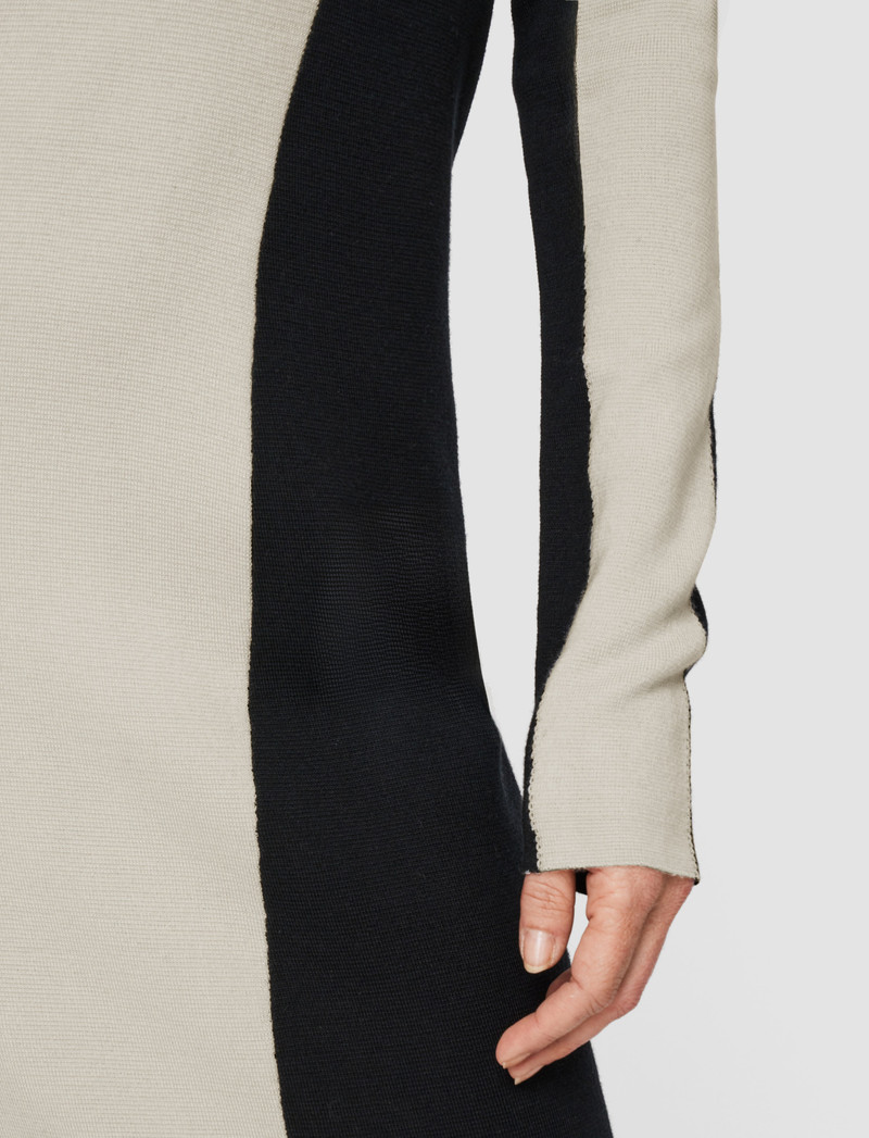 Bi-Colour Knit Dress 4