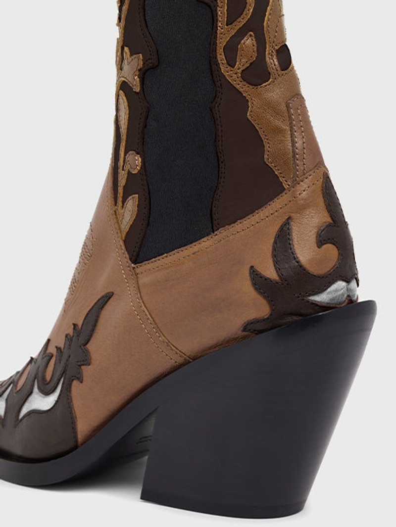 CHELSEA BROWN BOOTS 4