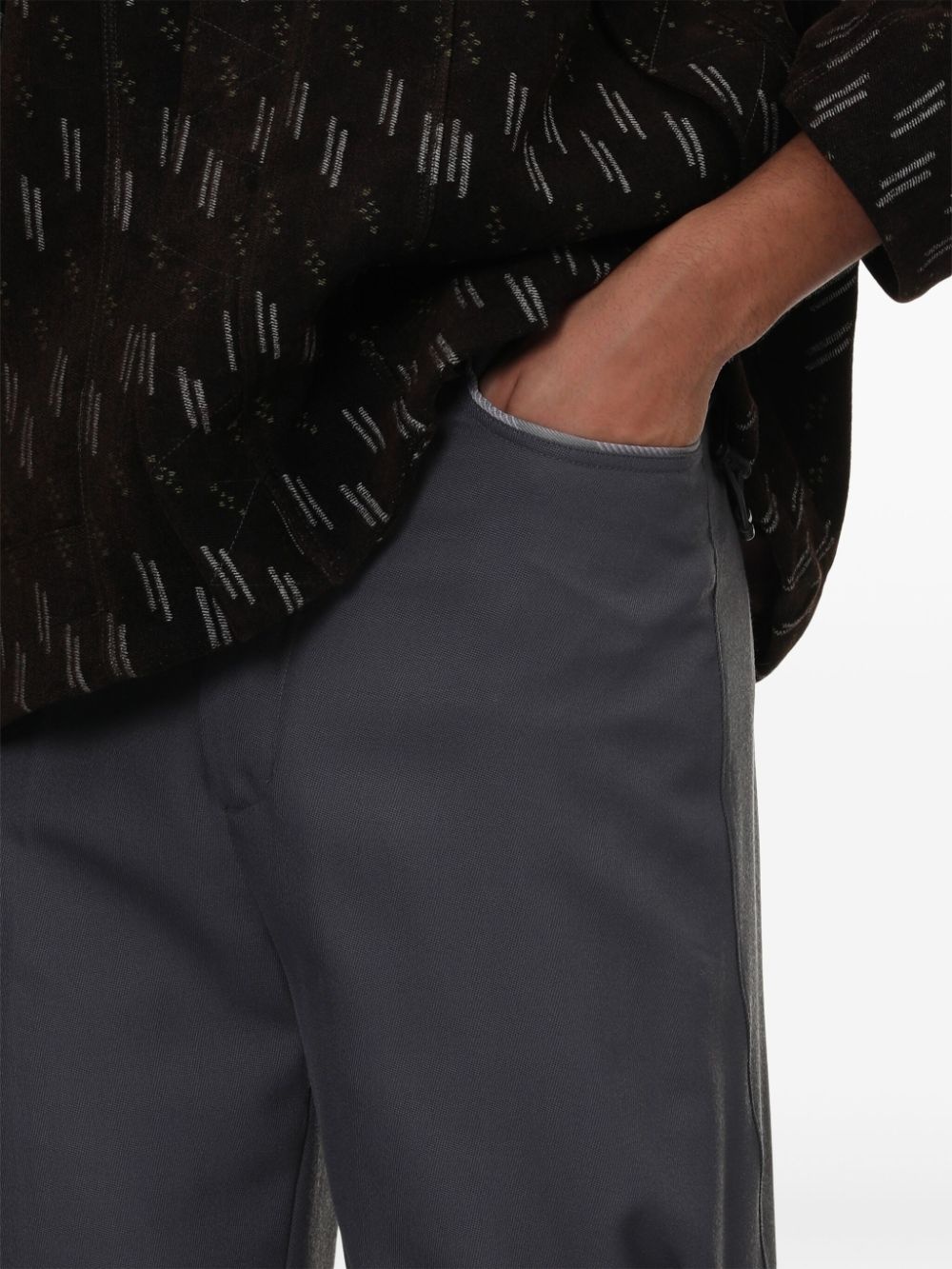 contrast-stitching straight-leg pants - 5