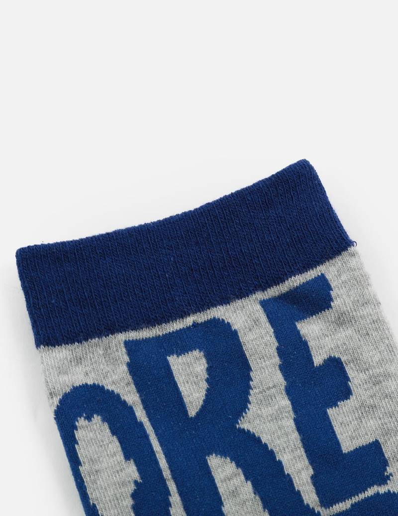 EVISU ALLOVER GRAFFITI SLOGAN JACQUARD LONG SOCKS outlook