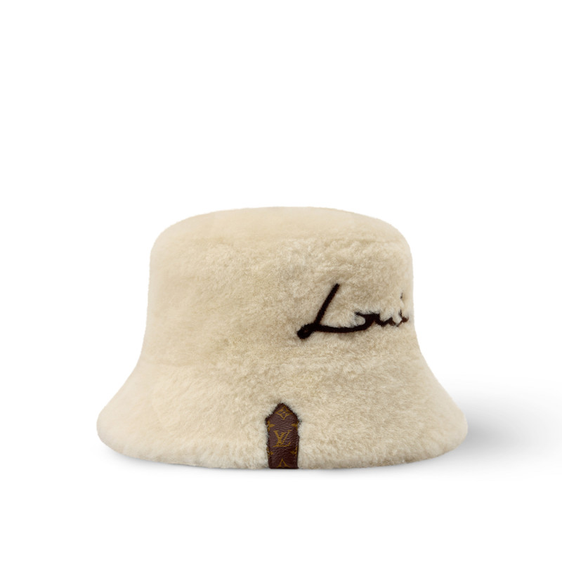 Louis Vuitton LV Script Cloud Bob outlook