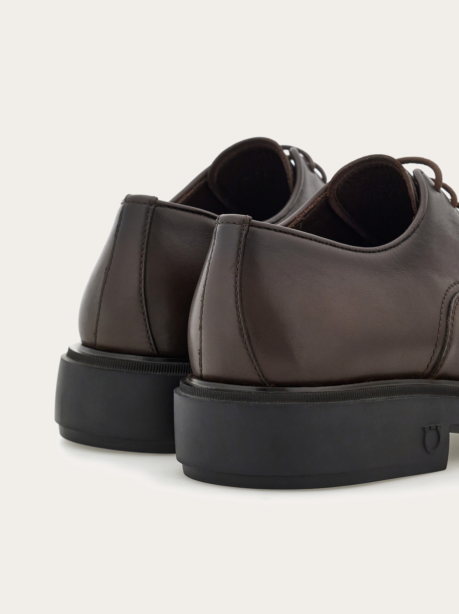 Oxford with toe cap - 3