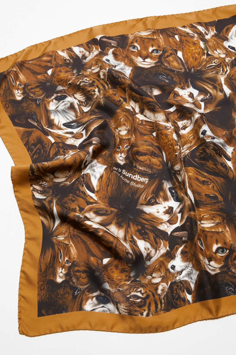 Print silk scarf - Brown 4