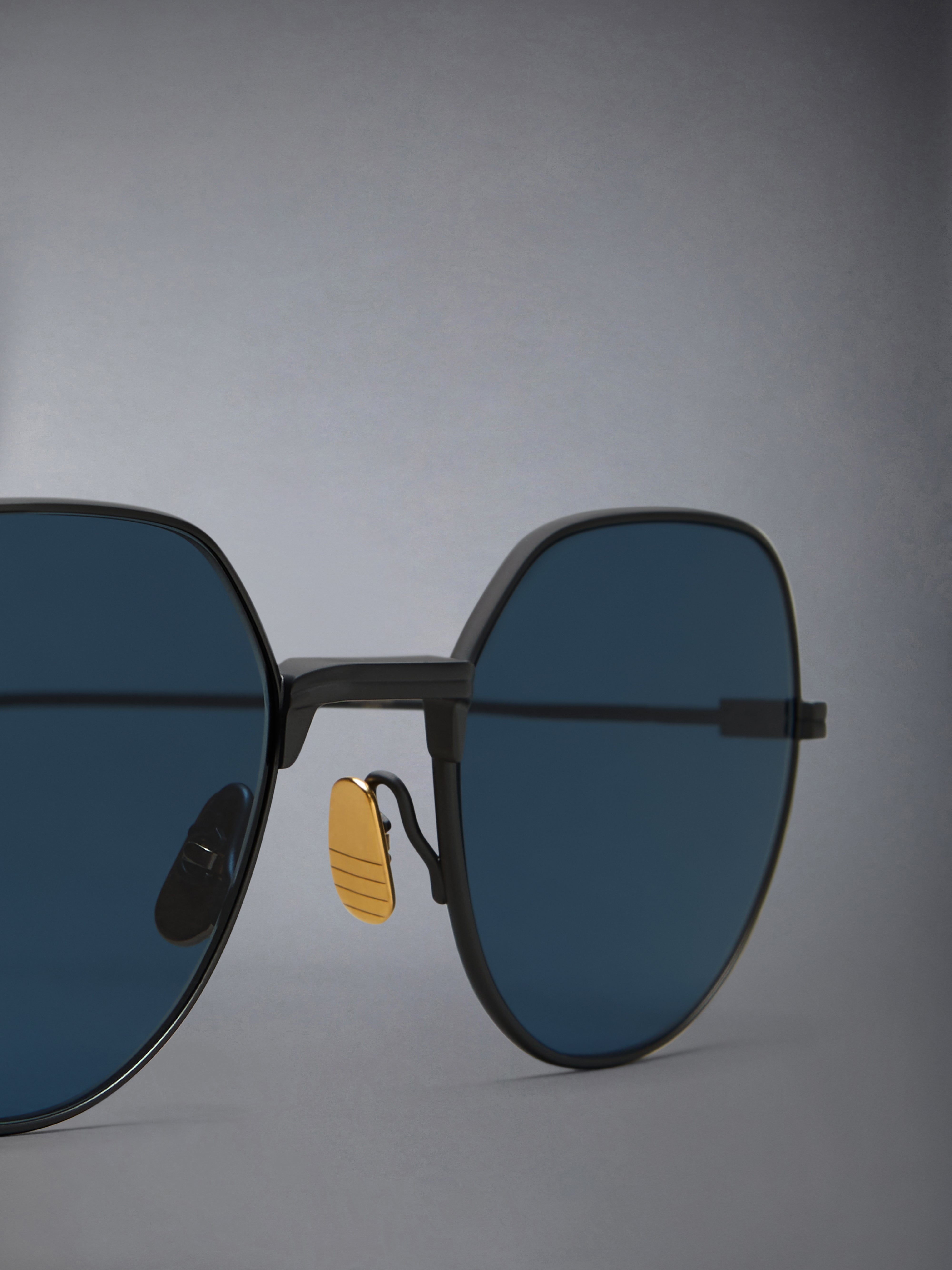 TITANIUM ROUND SUNGLASSES - 3