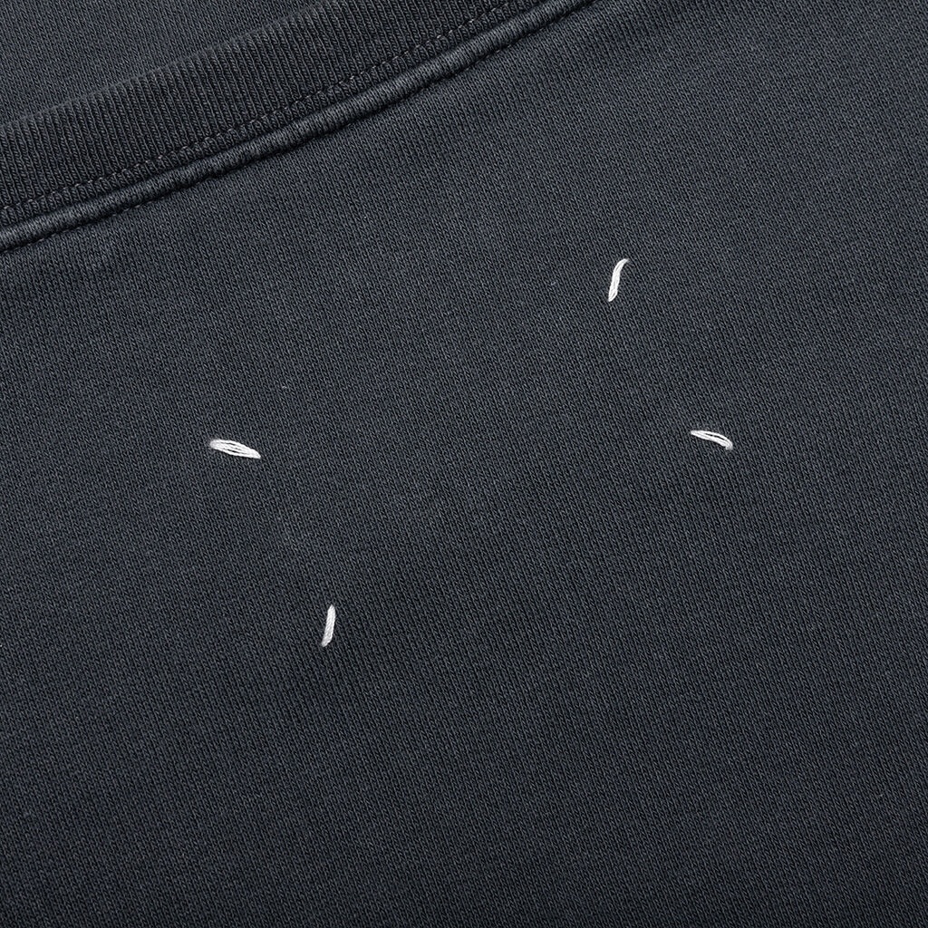 REVERSE APPLICATED STITCH LOGO SWEATSHIRT - WASHED BLACK - 4