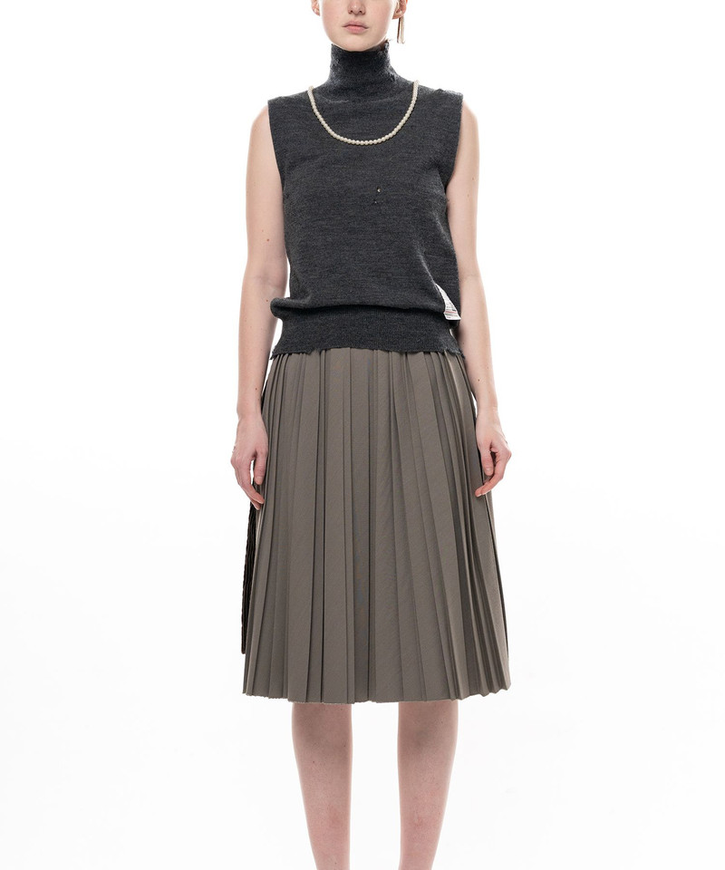 Pearl Distressed Sleeveless Knit Sweater 10