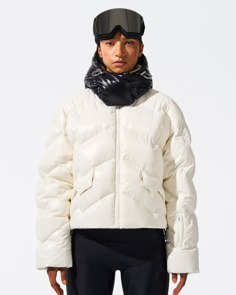 PERFECT MOMENT Mountain Puffer Jacket outlook