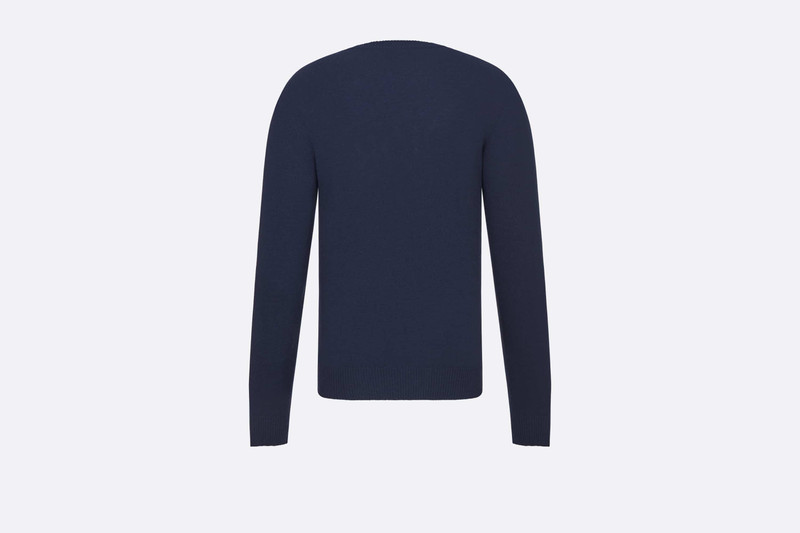 Round-Neck Sweater 2