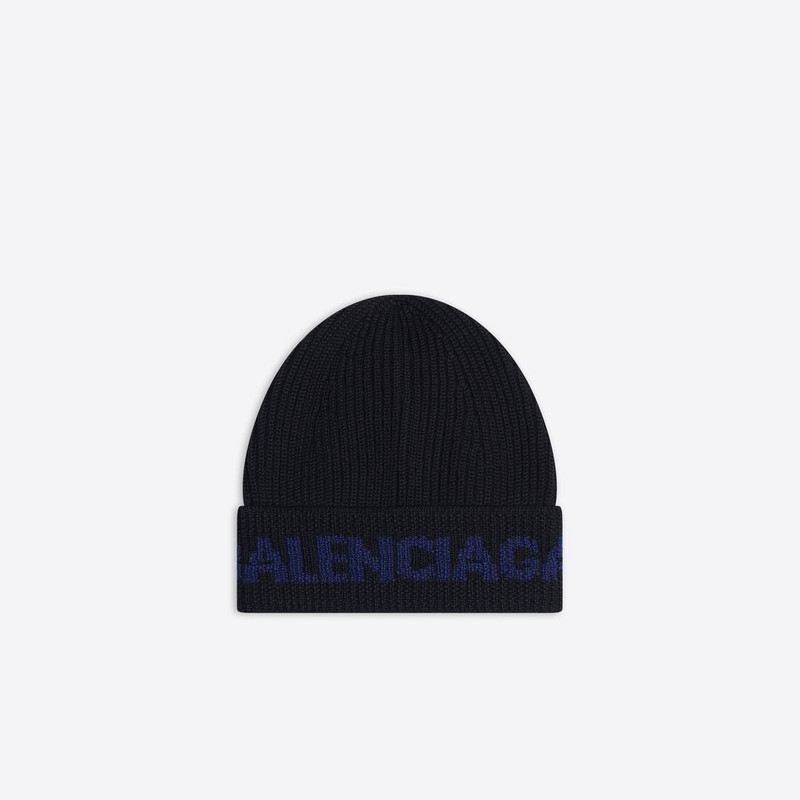 Logo Beanie in Black 1