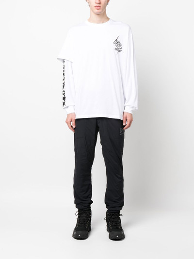 ACRONYM logo-print asymmetric-sleeve T-shirt outlook