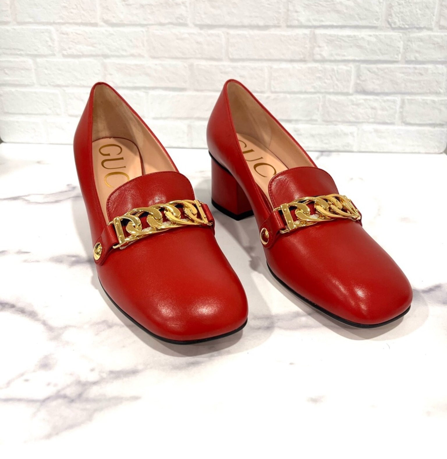 Gucci Sylvie Web Gold Chain Leather Pumps - 3