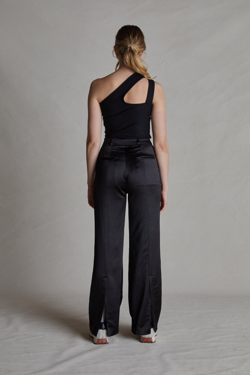 TWIST SHOULDER TOP 4