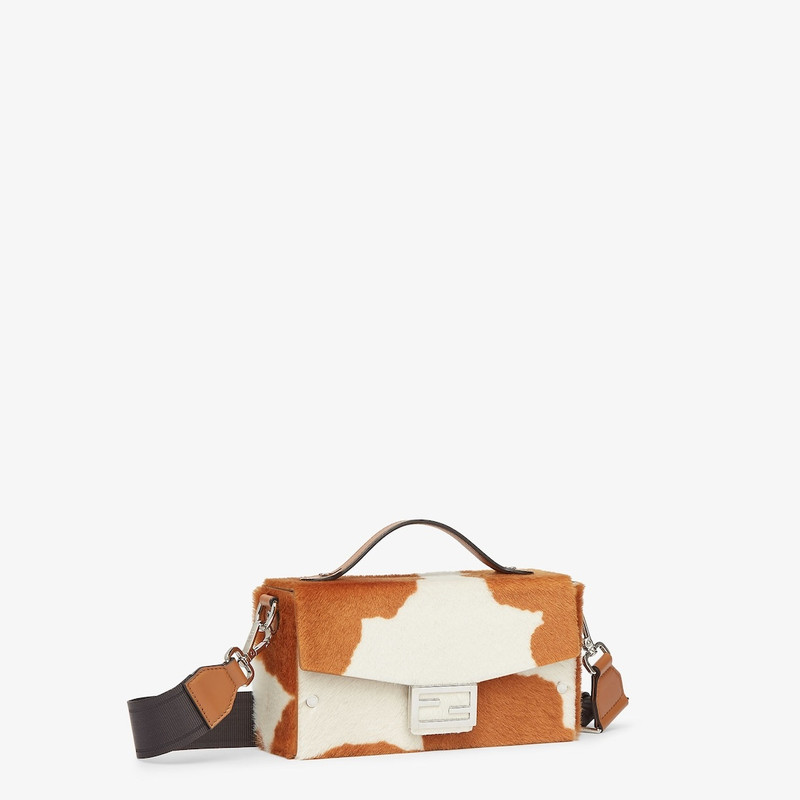 FENDI Soft Trunk Baguette outlook