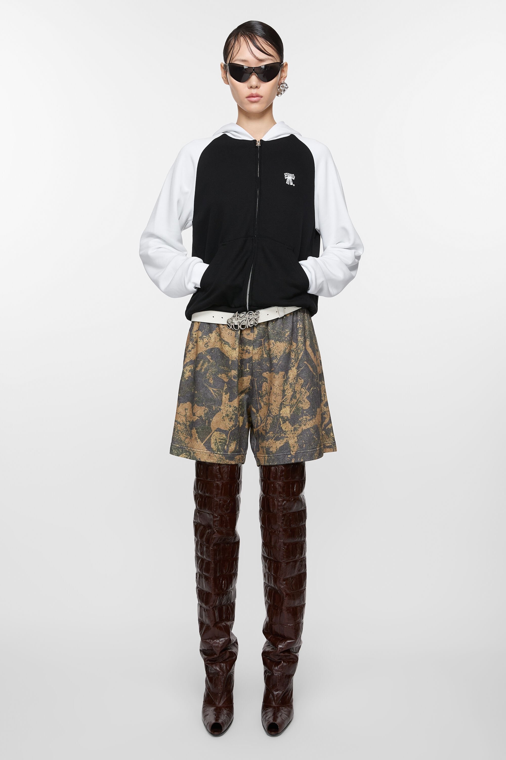 Printed fleece shorts - Mud brown camo - 2