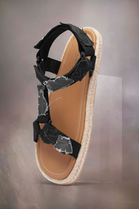 サンダル・ミュール MAISON MARGIELA Multicolor Canvas Trekking Sandals Maison Margiela Multicolor Canvas Trekking Sandals In Black