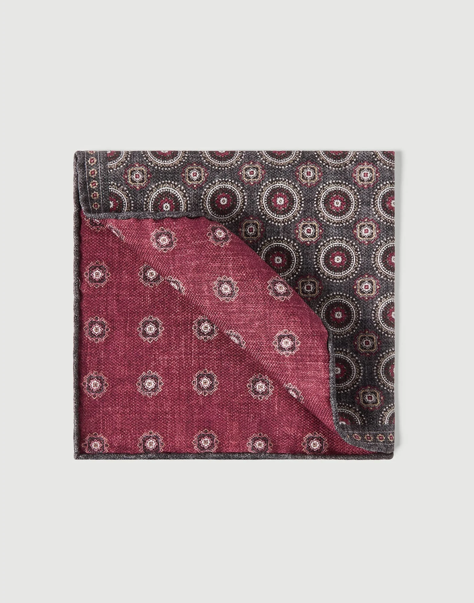 Silk pocket square with medallion design - 1