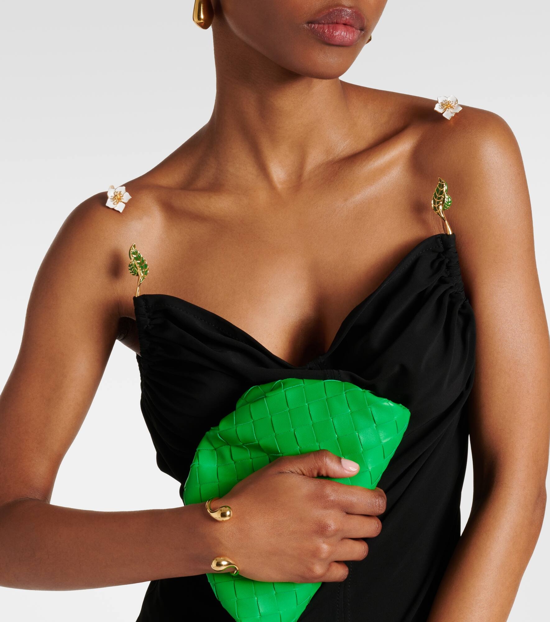 Embellished ruched crêpe maxi dress - 4