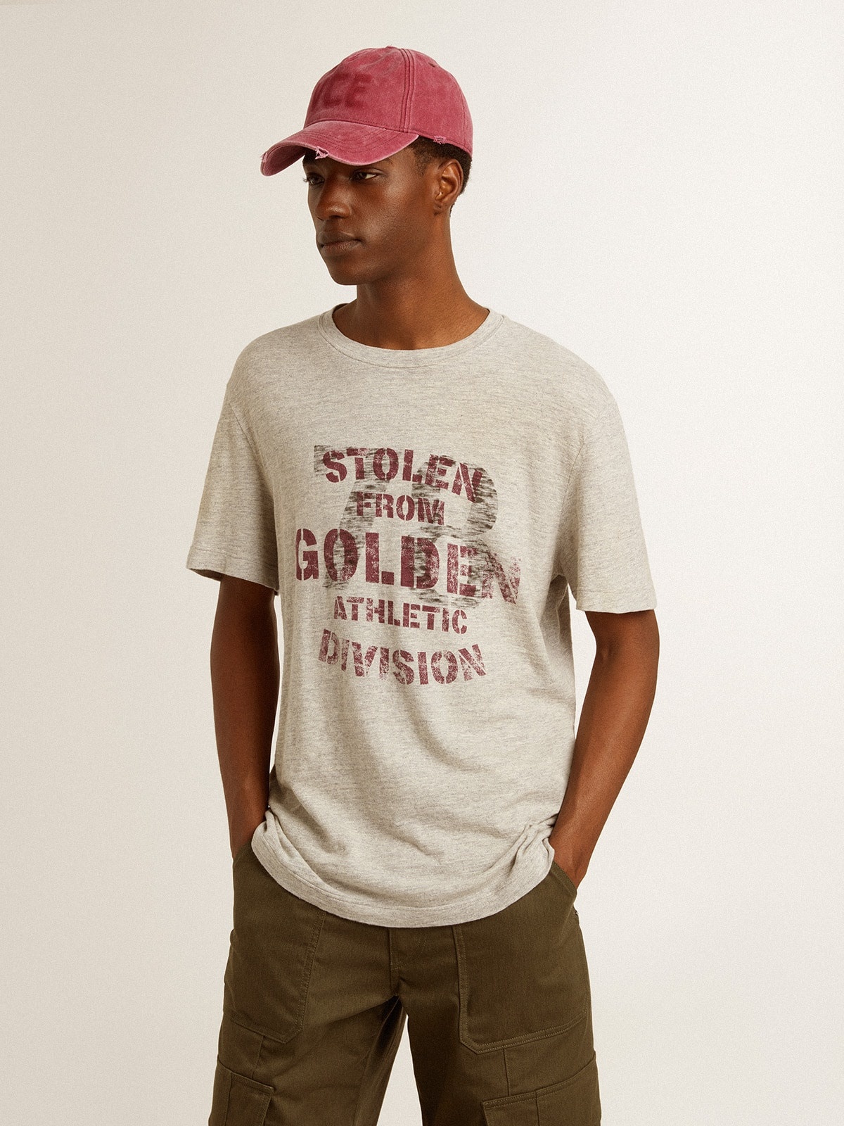 Men's gray cotton T-shirt with vintage print on the front - 3