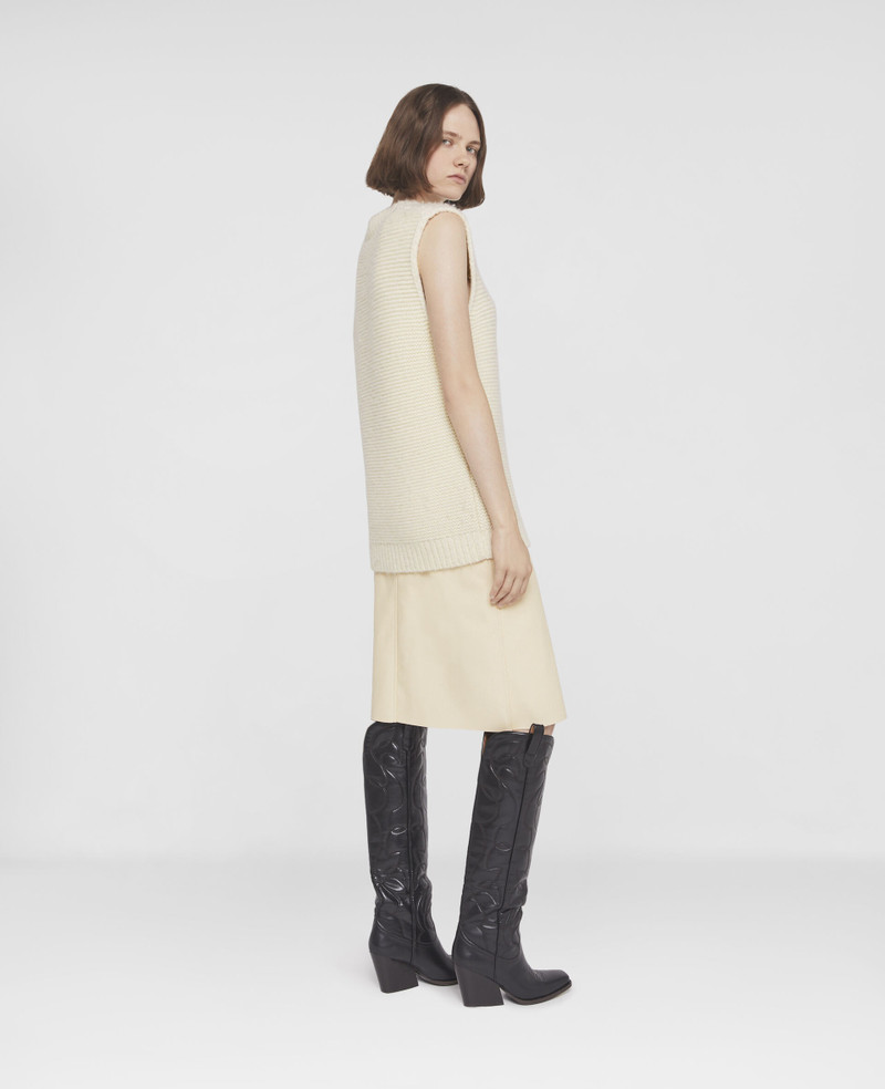 Sleeveless Knit Top 3