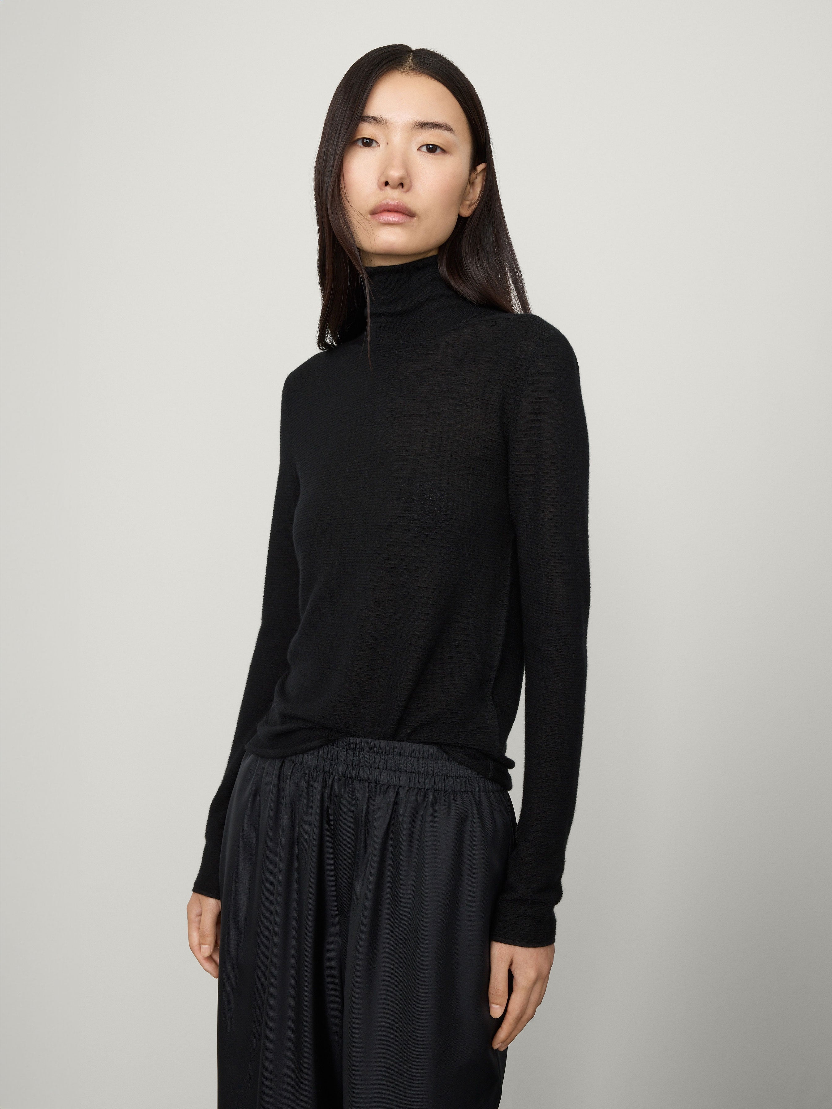 The Lory Sweater - 3
