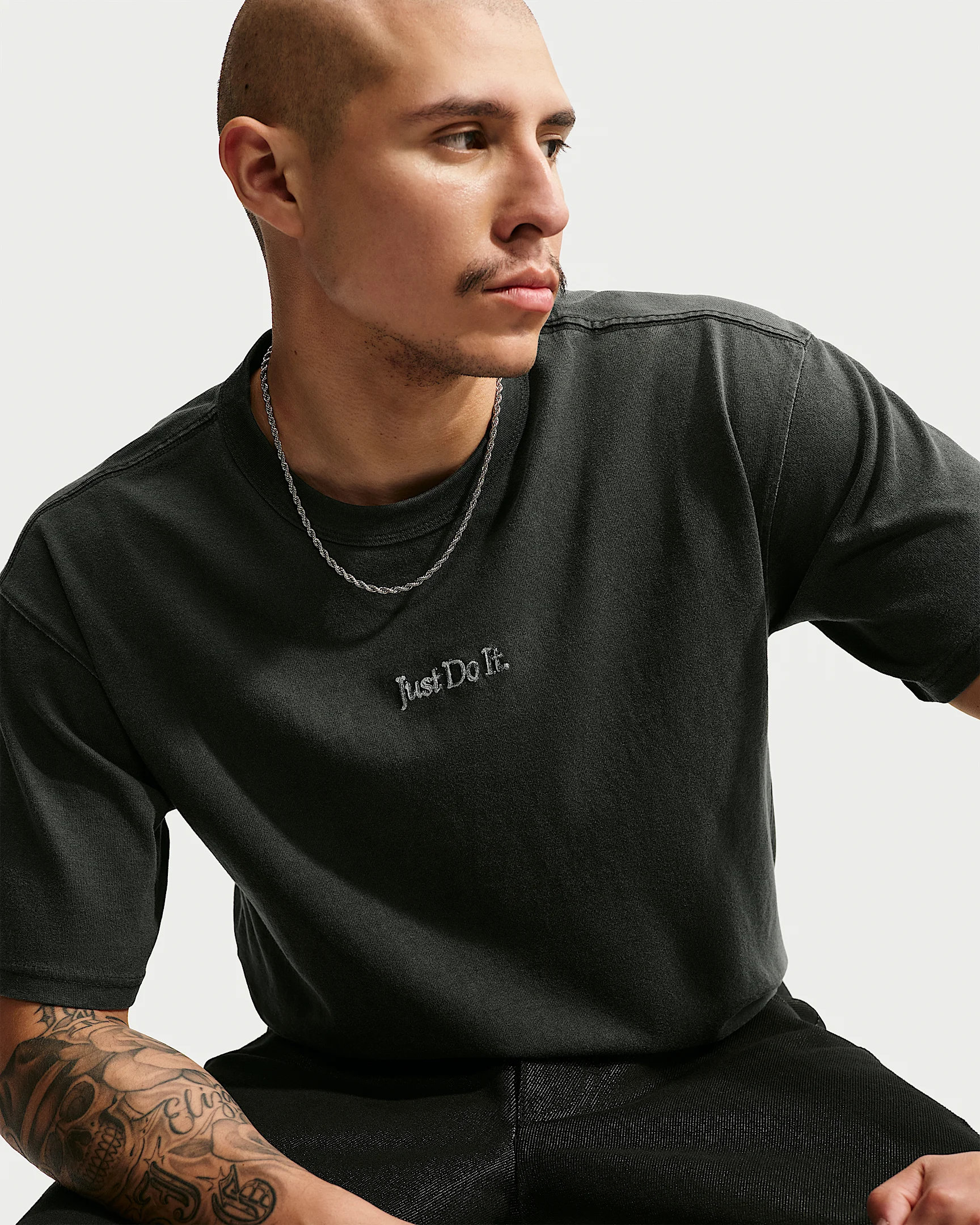 Nike Sportswear Premium Essentials T-Shirt - 1
