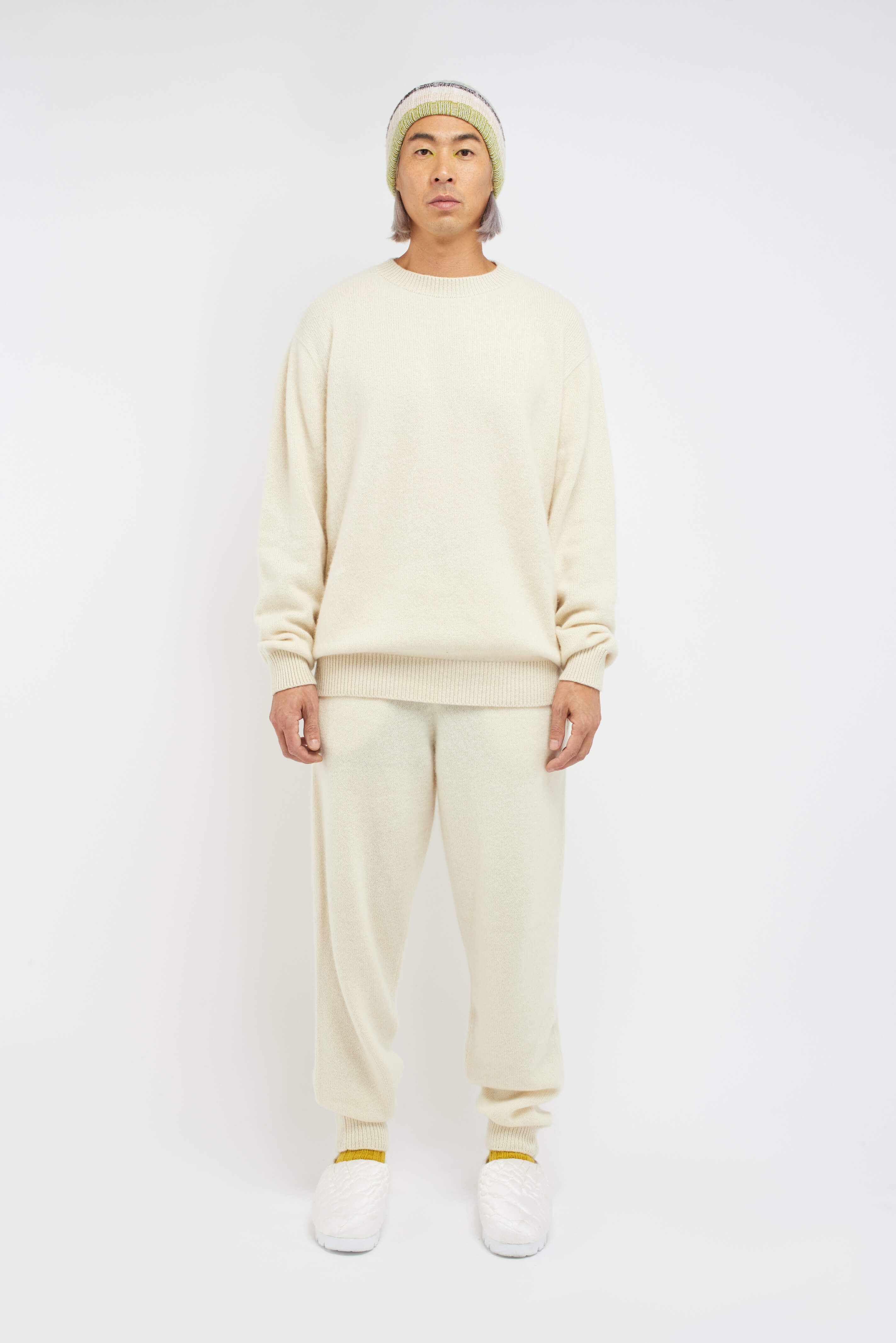SIMPLE CREW - 4