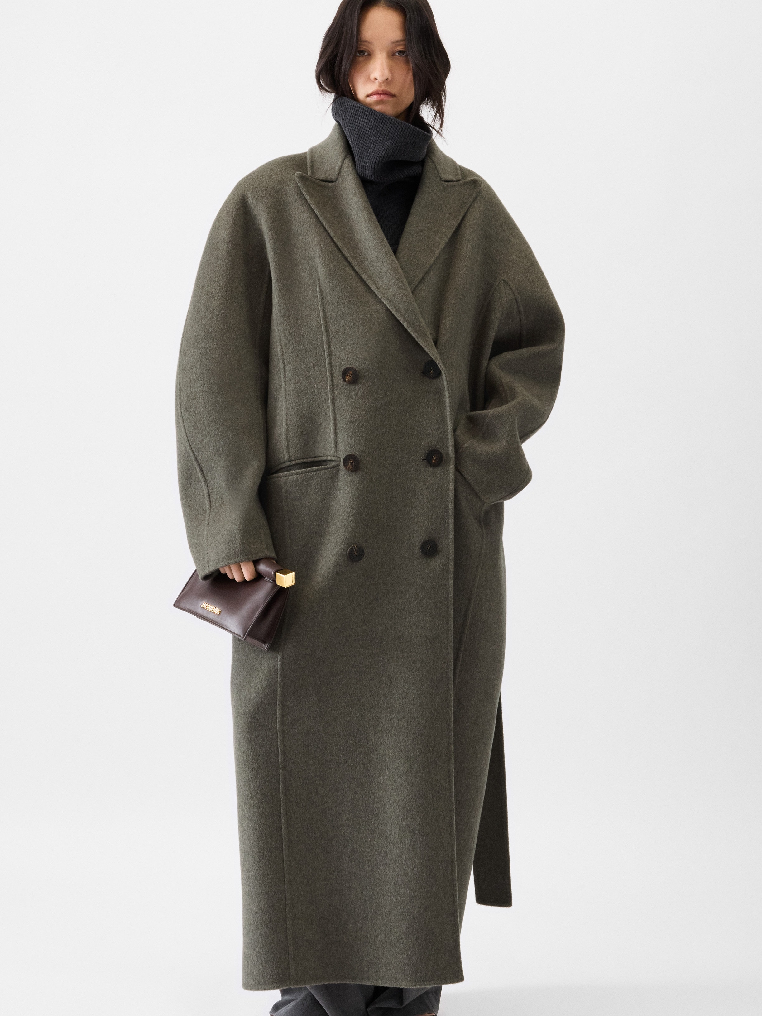 The Curvo Man's coat - 7